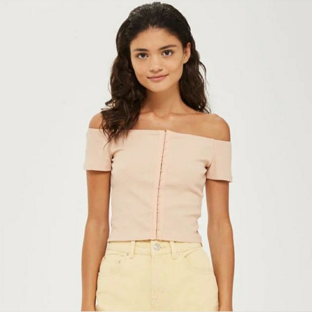 🚨sold🚨TopShop Nude/Pink Bardot Crop Top
